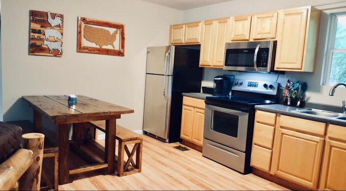 Remodelled Cabin! Great Location! 세비어빌 외부 사진